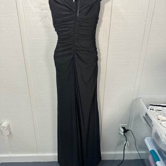 La Femme Black Off The Shoulder V Neck Dress Size 8 NWOT - Picture 9 of 13